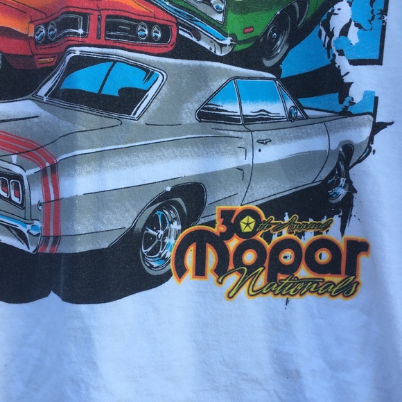 Mopar Nationals Tribute Graphic T-Shirt Tee Distressed Cropped Cut - Picture 5 of 5